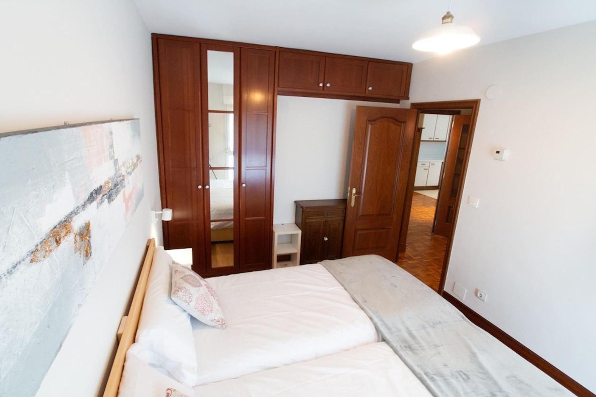 Earra - Eguzki - Garaje,1 Min Playa, Piscina Apartamento
