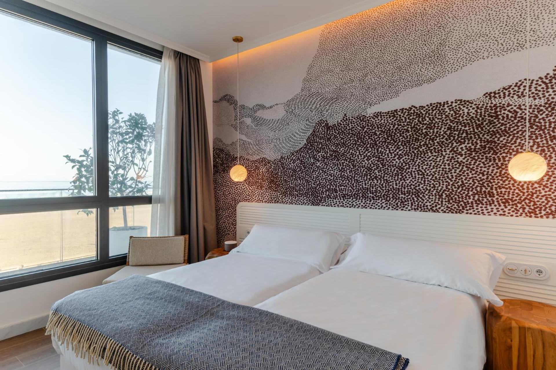 Hotel Hiru Uhinak 4*
