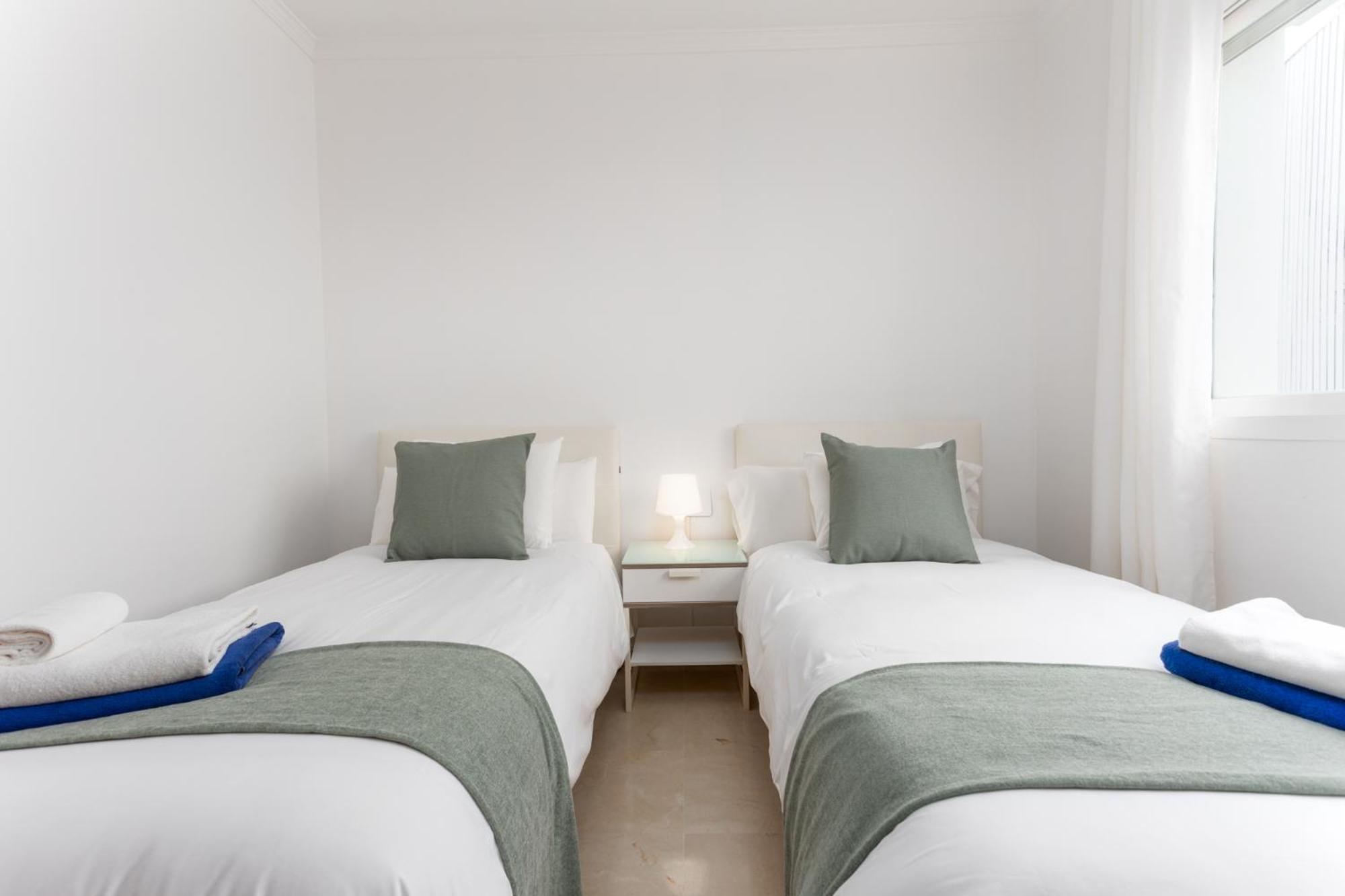 Luxury Two Bedrooms Avenida Del Mar Marbella