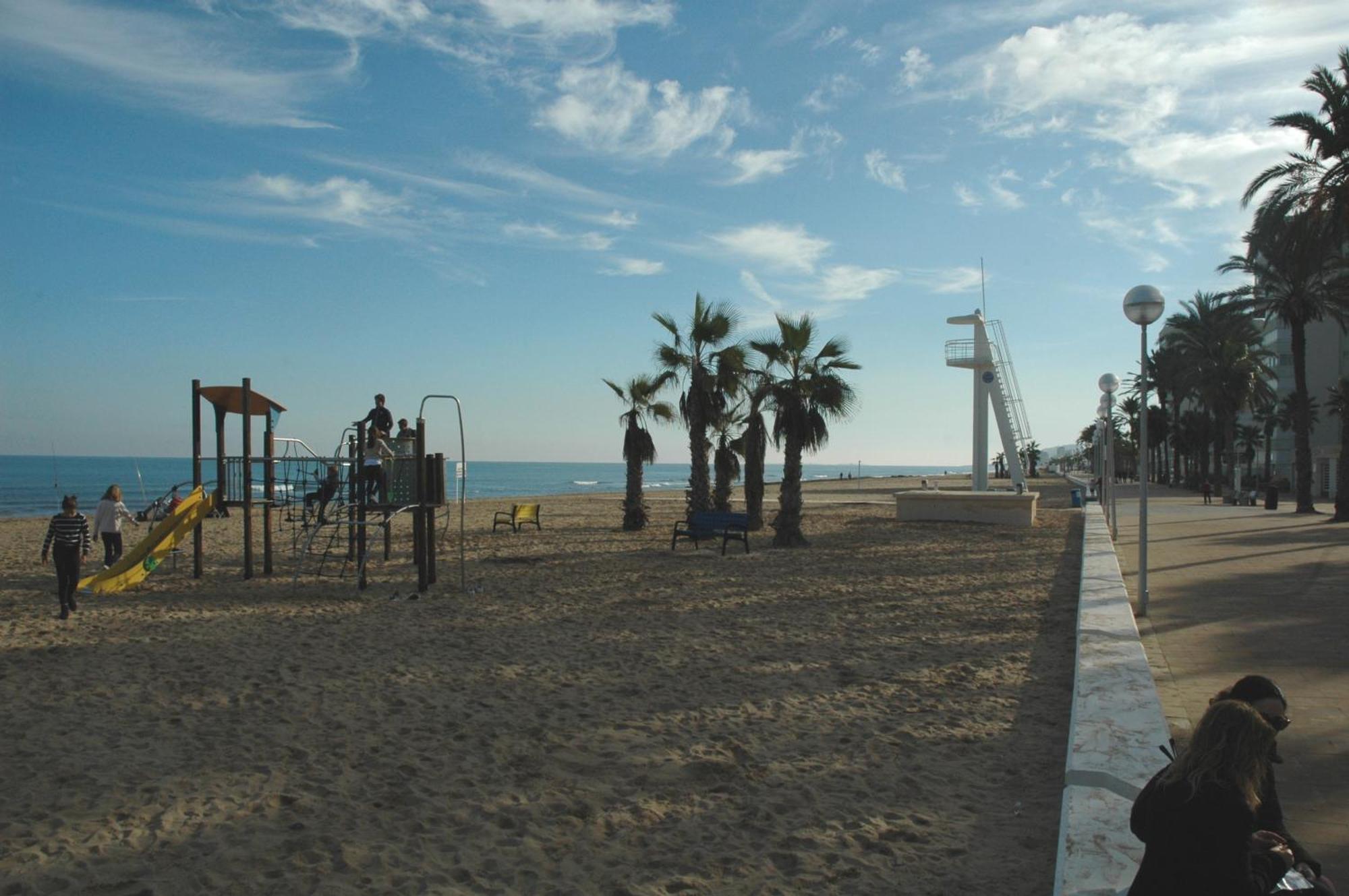 Urbanova Playa Apartment *