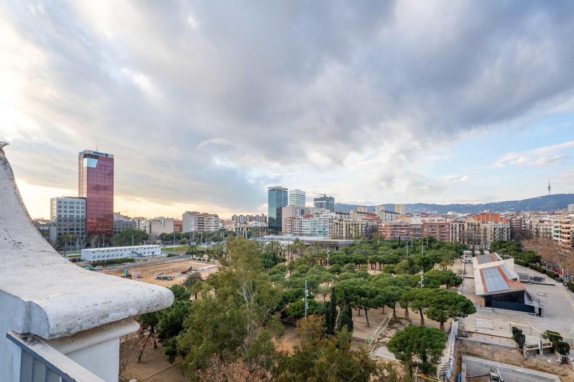 Apartment Amazing 3 Bedroom Penthouse In Plaza Espana *