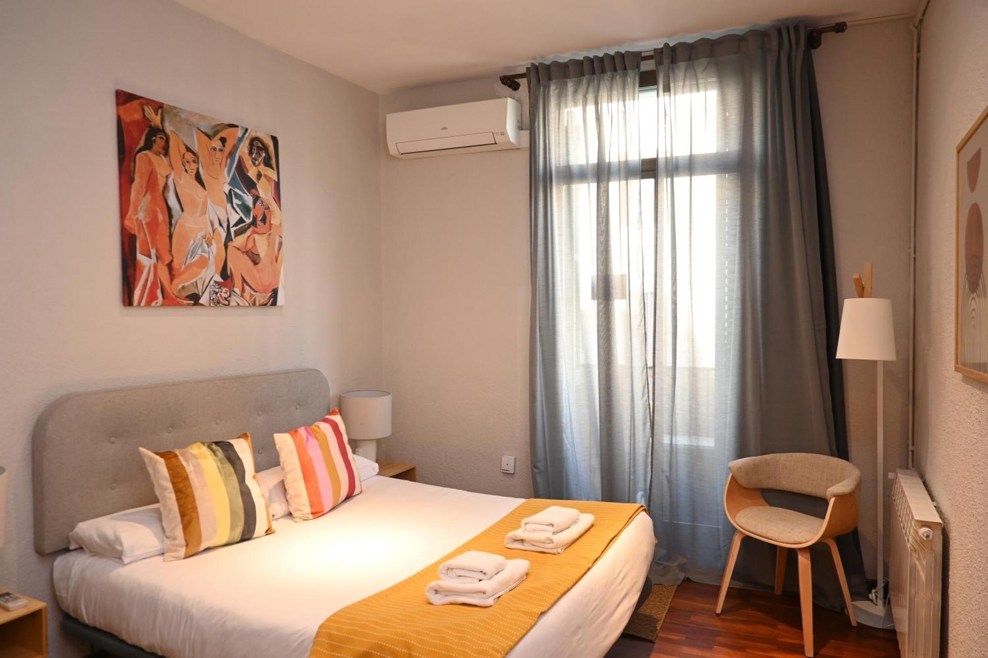 Homenfun Ramblas Apartment *