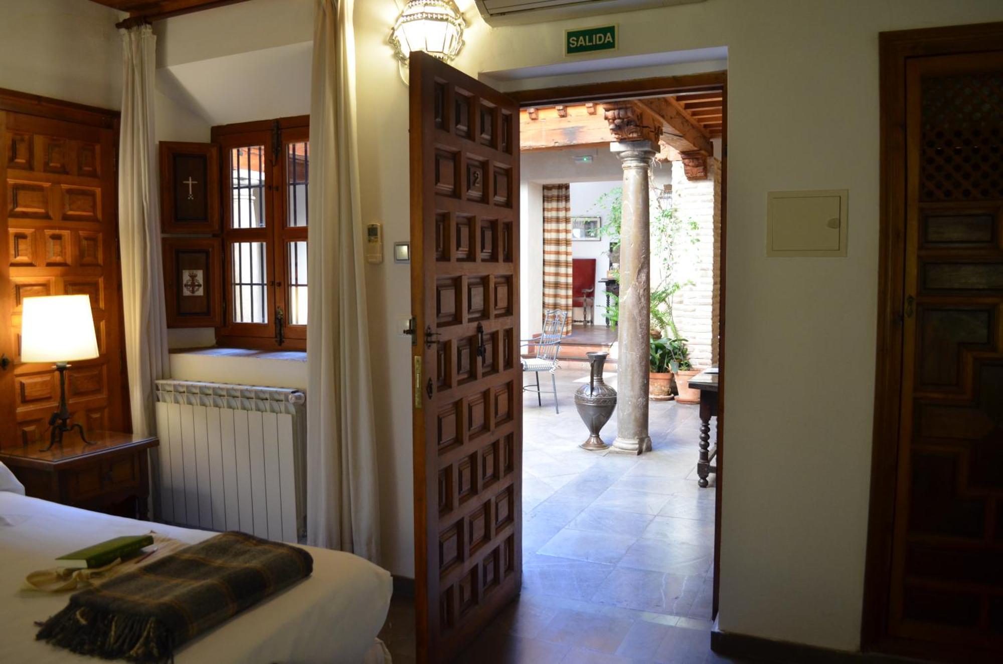 Santa Isabel La Real 3*