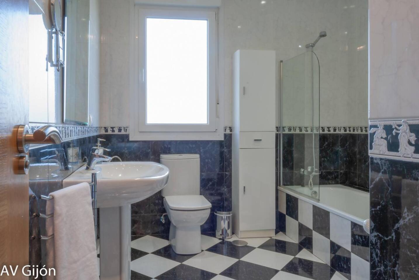 Av Casa Aurora Quintes Сasa de vacaciones Villaviciosa (Asturias)