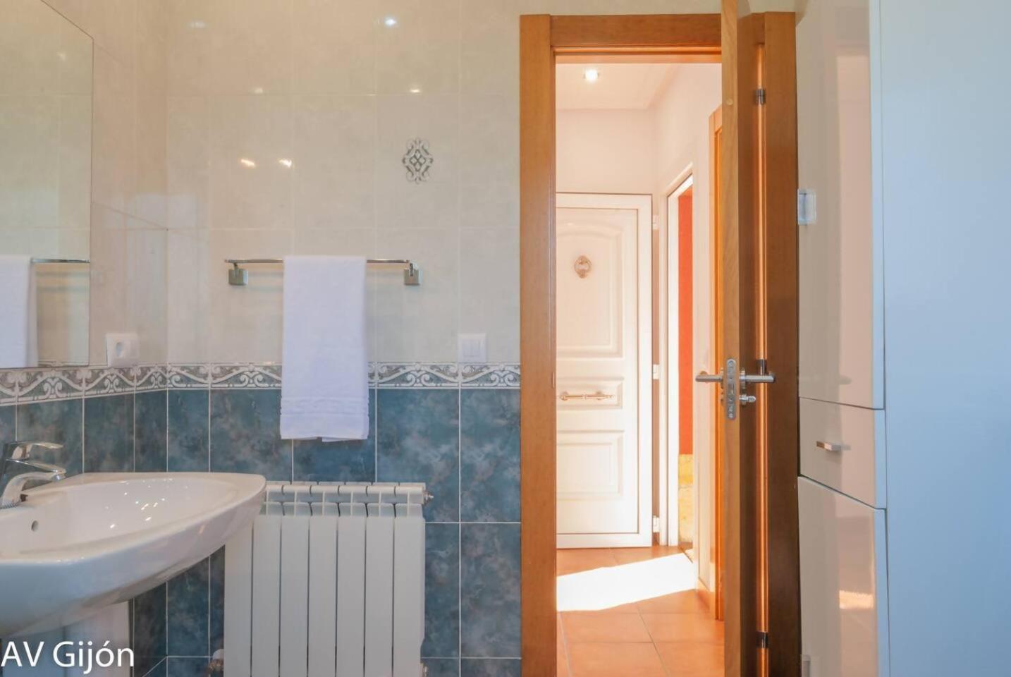 Av Casa Aurora Quintes Villaviciosa (Asturias)