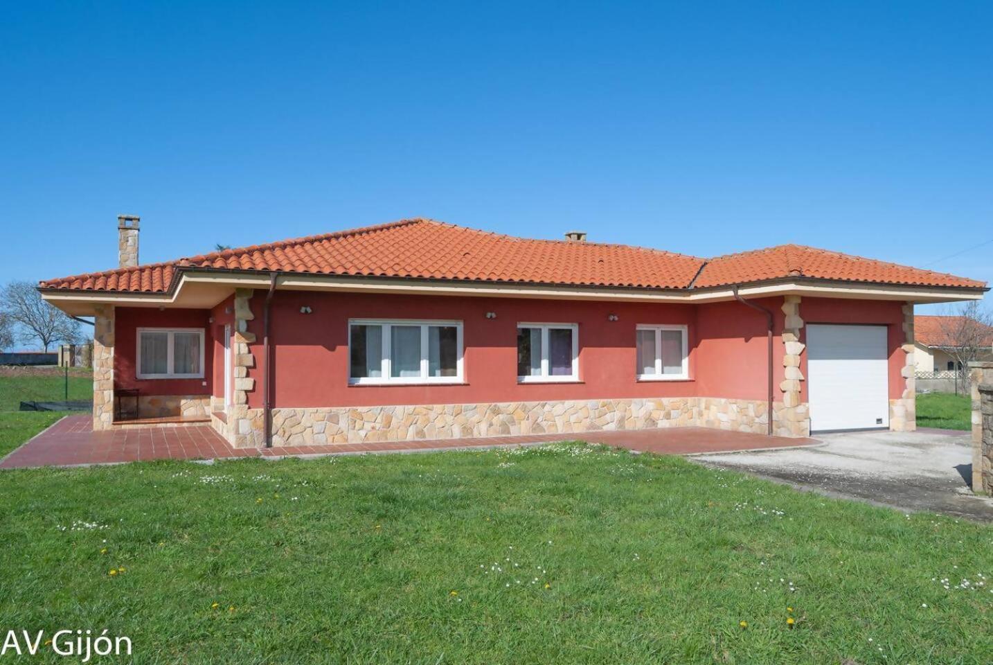 Av Casa Aurora Quintes Сasa de vacaciones Villaviciosa (Asturias)