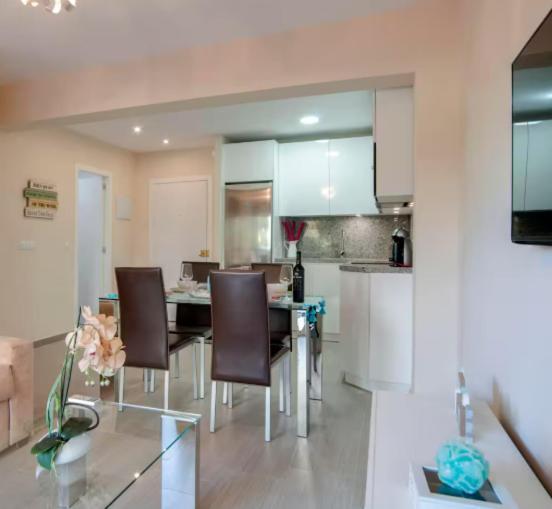 Benalbeach Ocean Front 1bdr New! Apartment Benalmadena