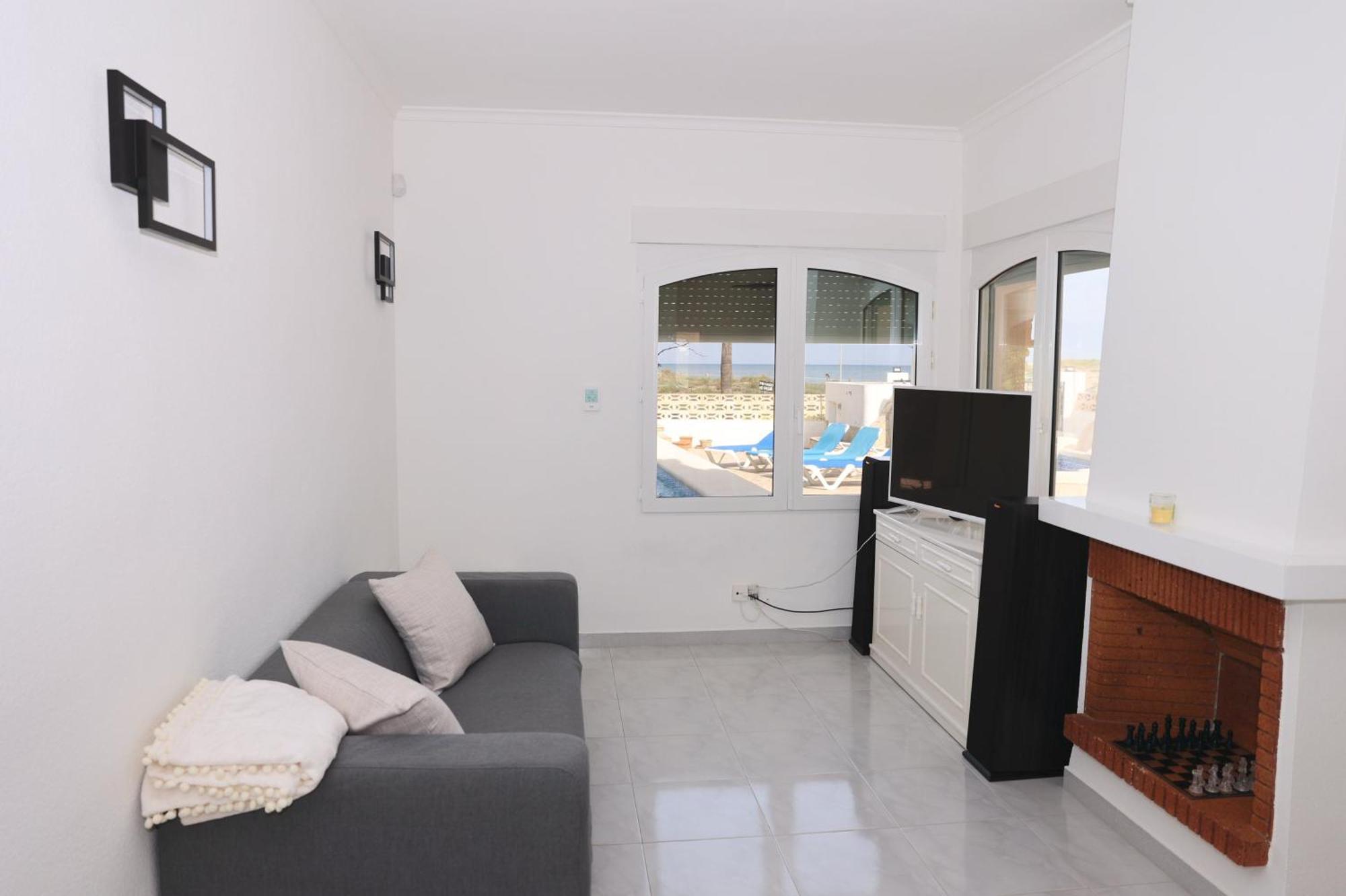En La Playa Con Piscina Privada - Holavivienda Inmobiliaria
