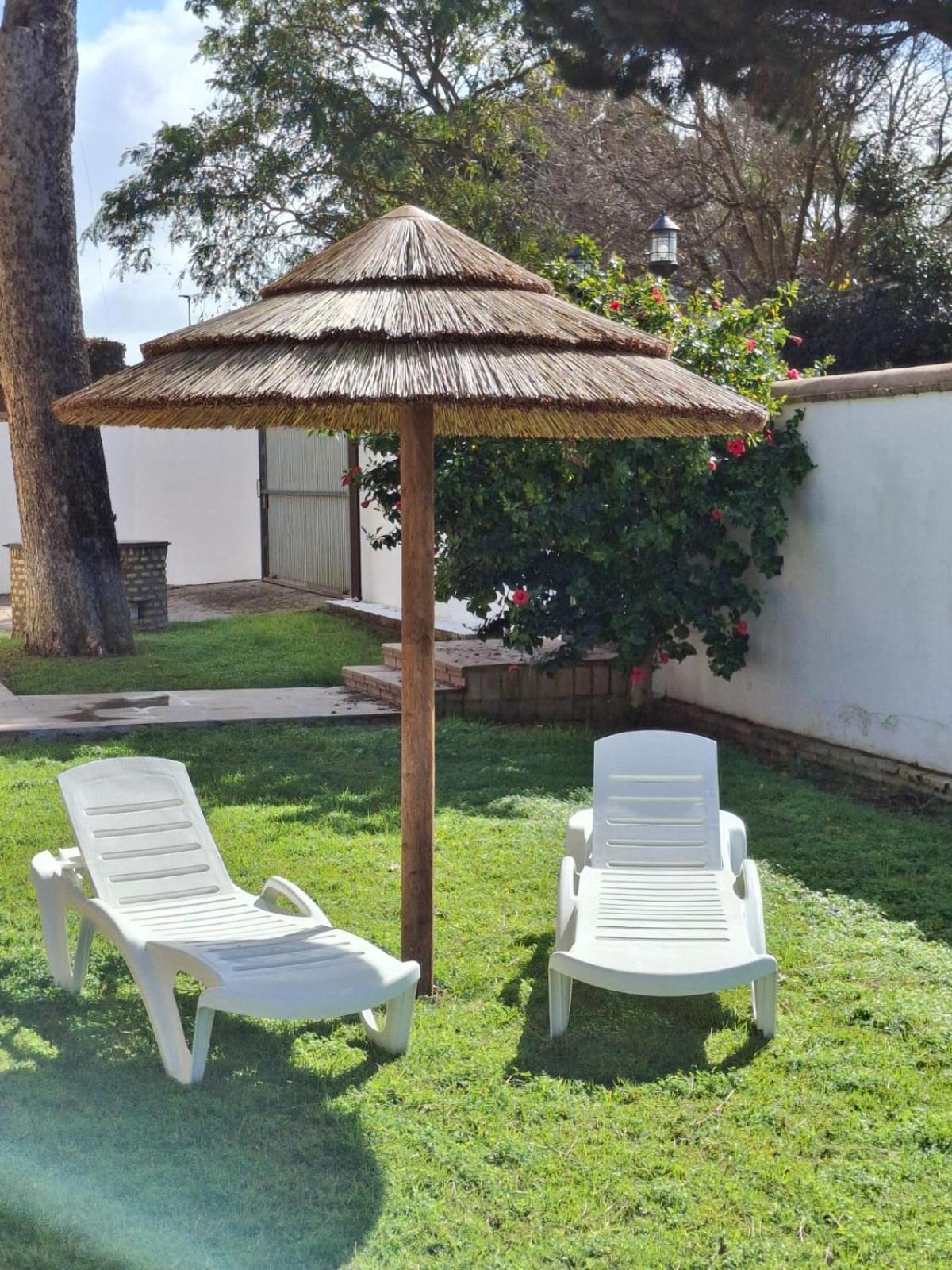 Moderno Y Amplio Chalet, Con Piscina Privada Chiclana de la Frontera