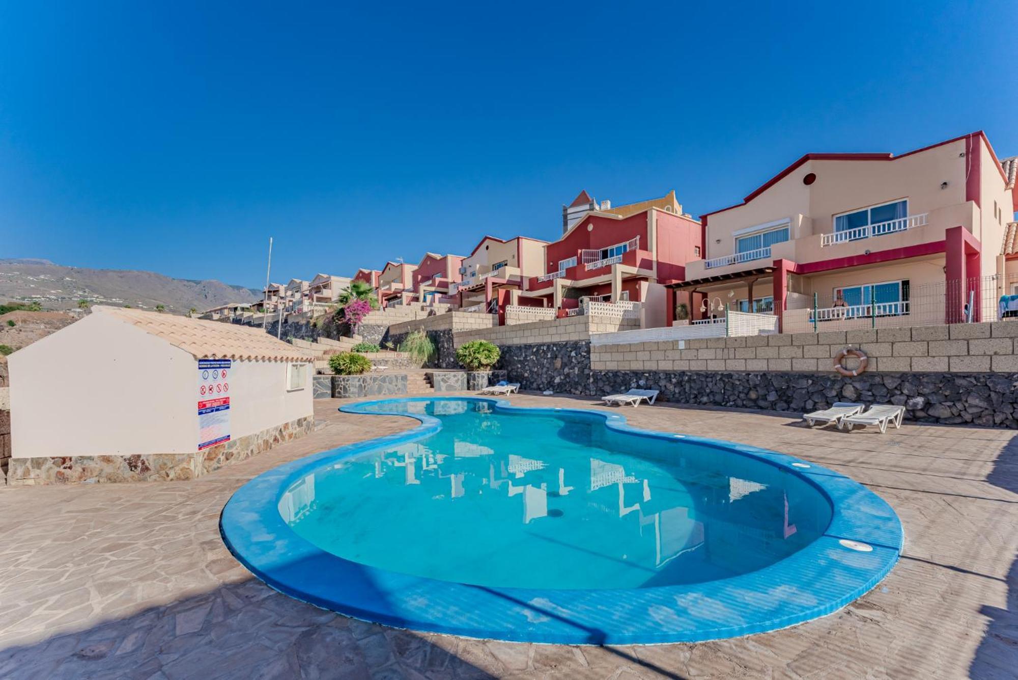 Exclusive New Townhouse In Playa Paraiso Сasa de vacaciones Costa Adeje (Tenerife)