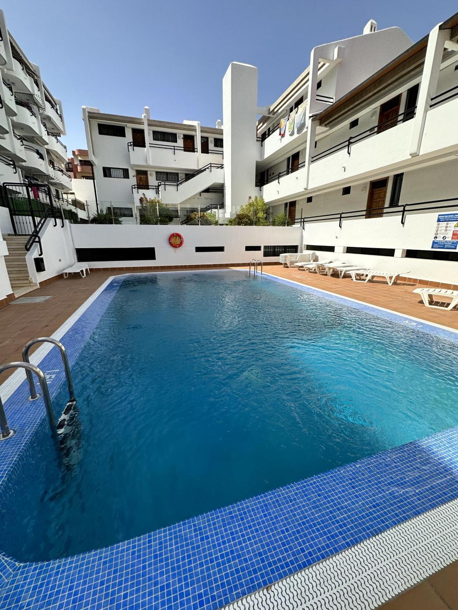 Cristianos 1-bedroom Apartment, Swimming Pool Apartment *