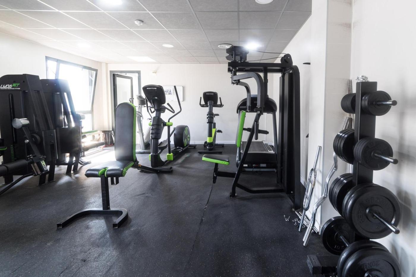 Apto. Con Piscinas Y Gym A 800 Metros De Playa