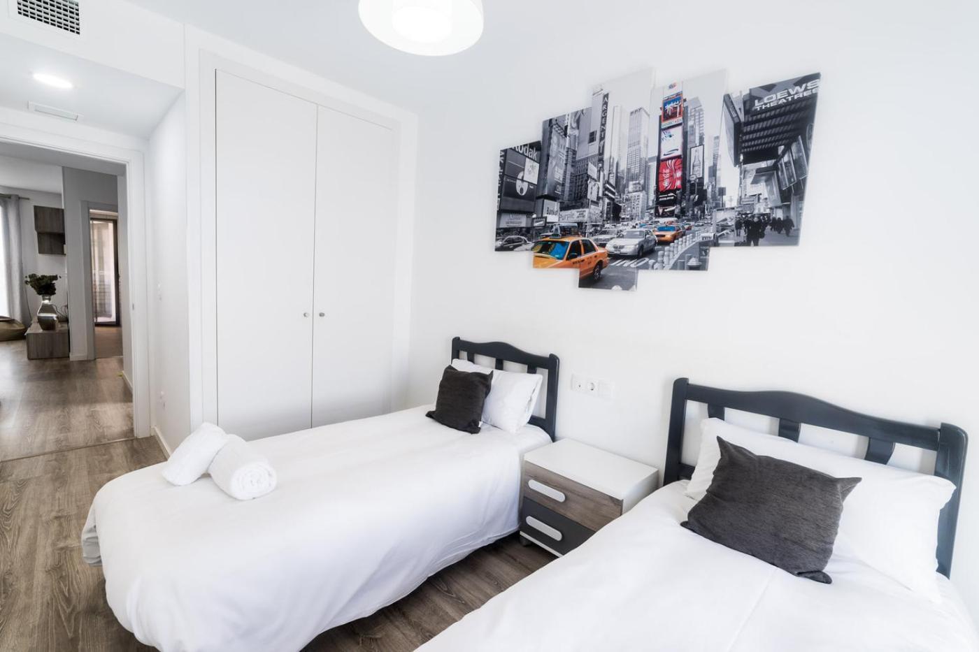 Apartamento Apto. Con Piscinas Y Gym A 800 Metros De Playa *