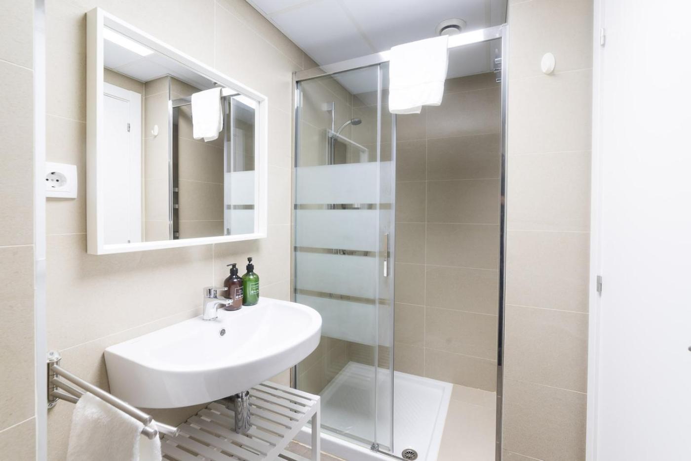 Apto. Con Piscinas Y Gym A 800 Metros De Playa Apartamento