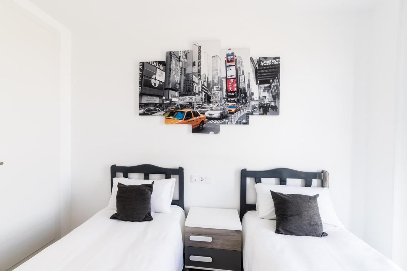 Apto. Con Piscinas Y Gym A 800 Metros De Playa Apartamento *