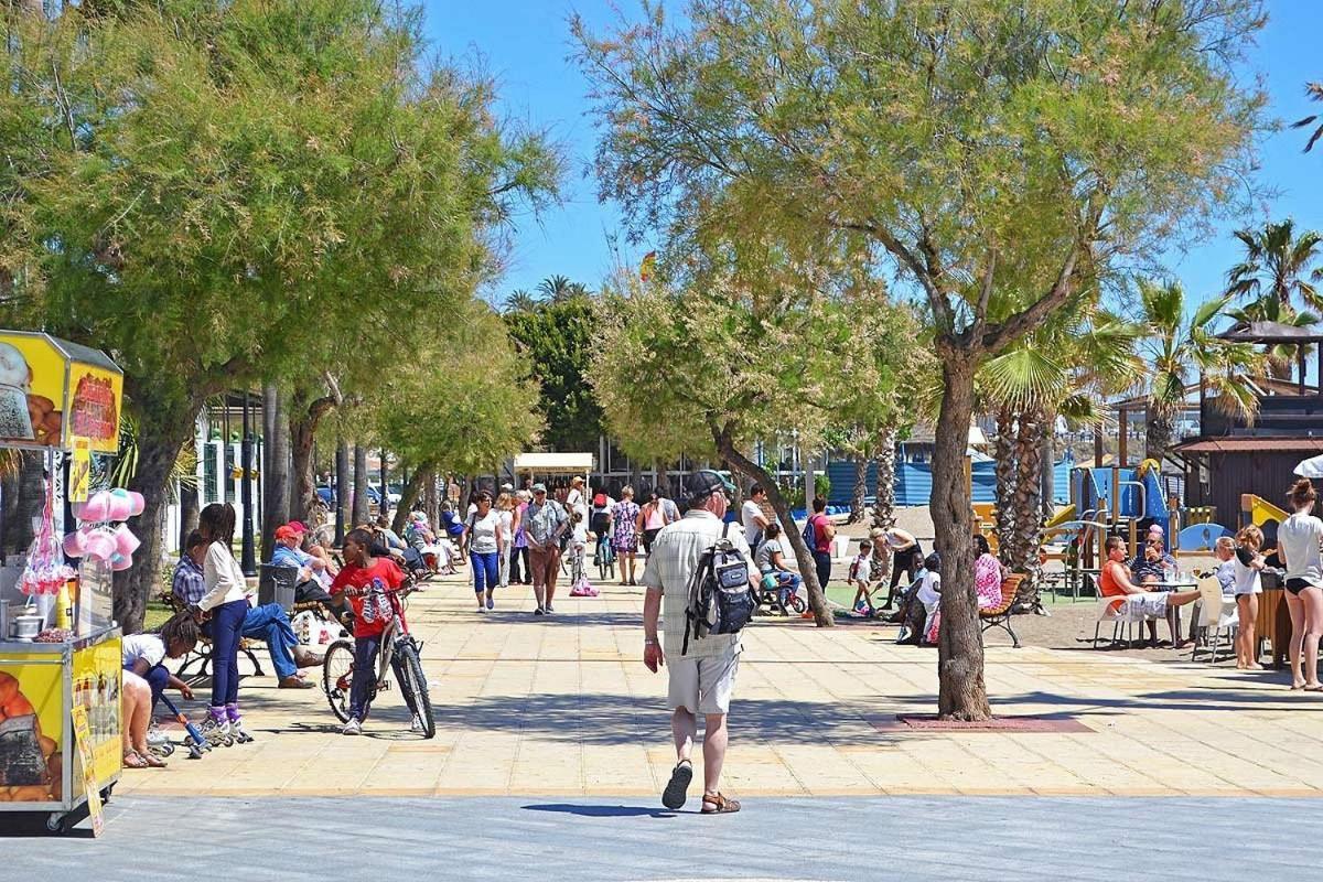 Apartamento En Calahonda Cerca De Playa Ideal Parejas Sitio de Calahonda