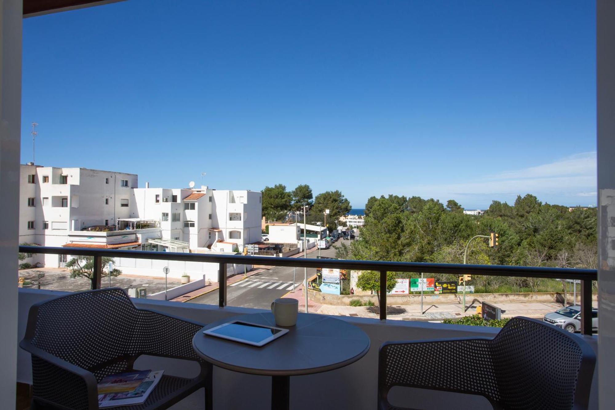 Hotel Casual Bahia Ibiza 3*