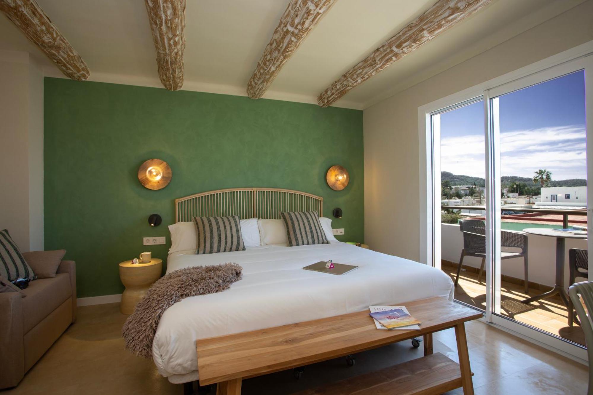Casual Bahia Ibiza 3*