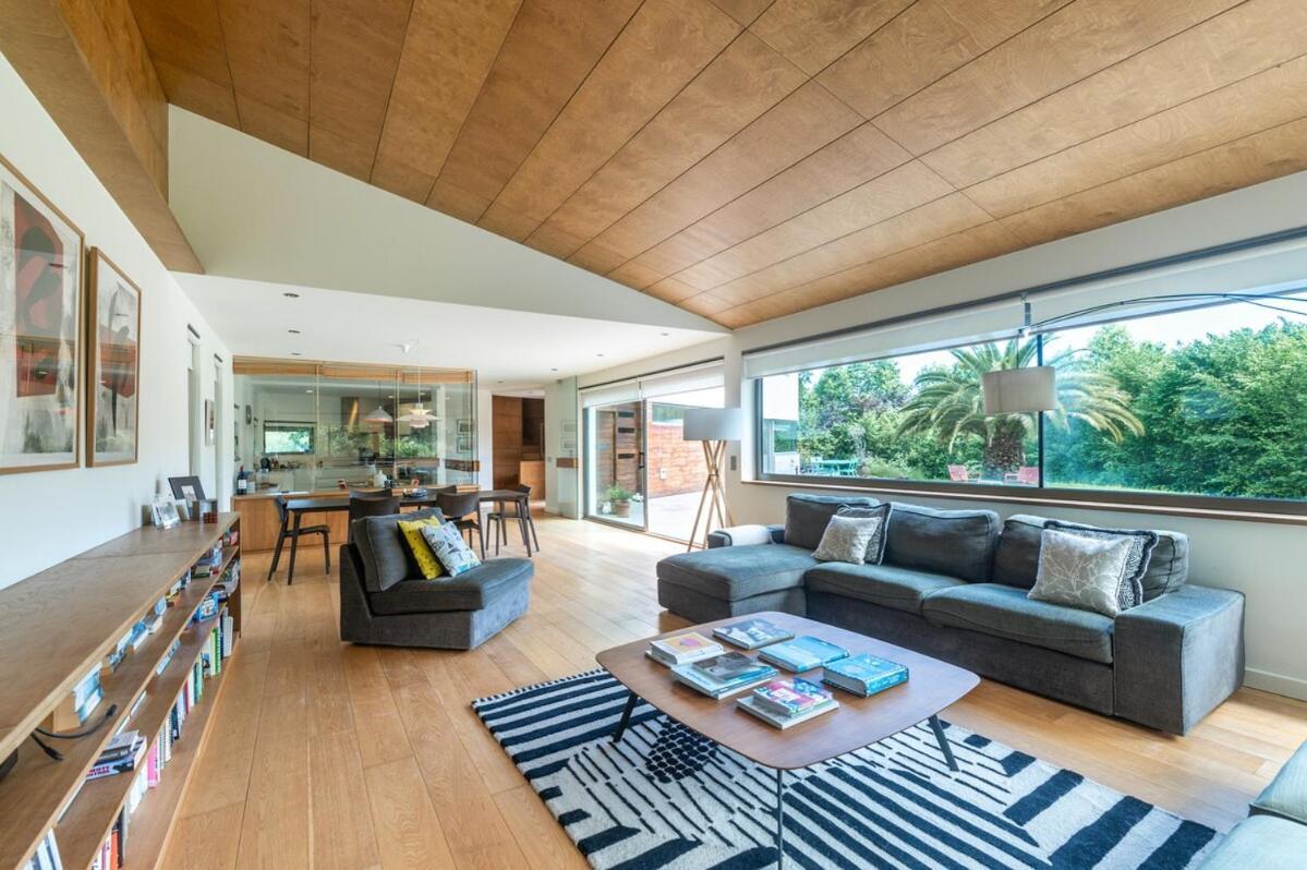 Villa Para 10 Con Finca En Llanes *