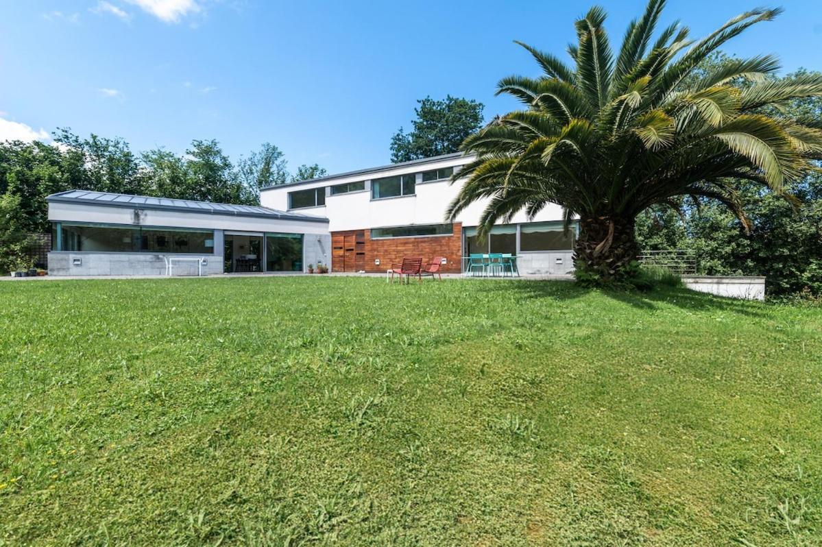 Villa Villa Para 10 Con Finca En Llanes