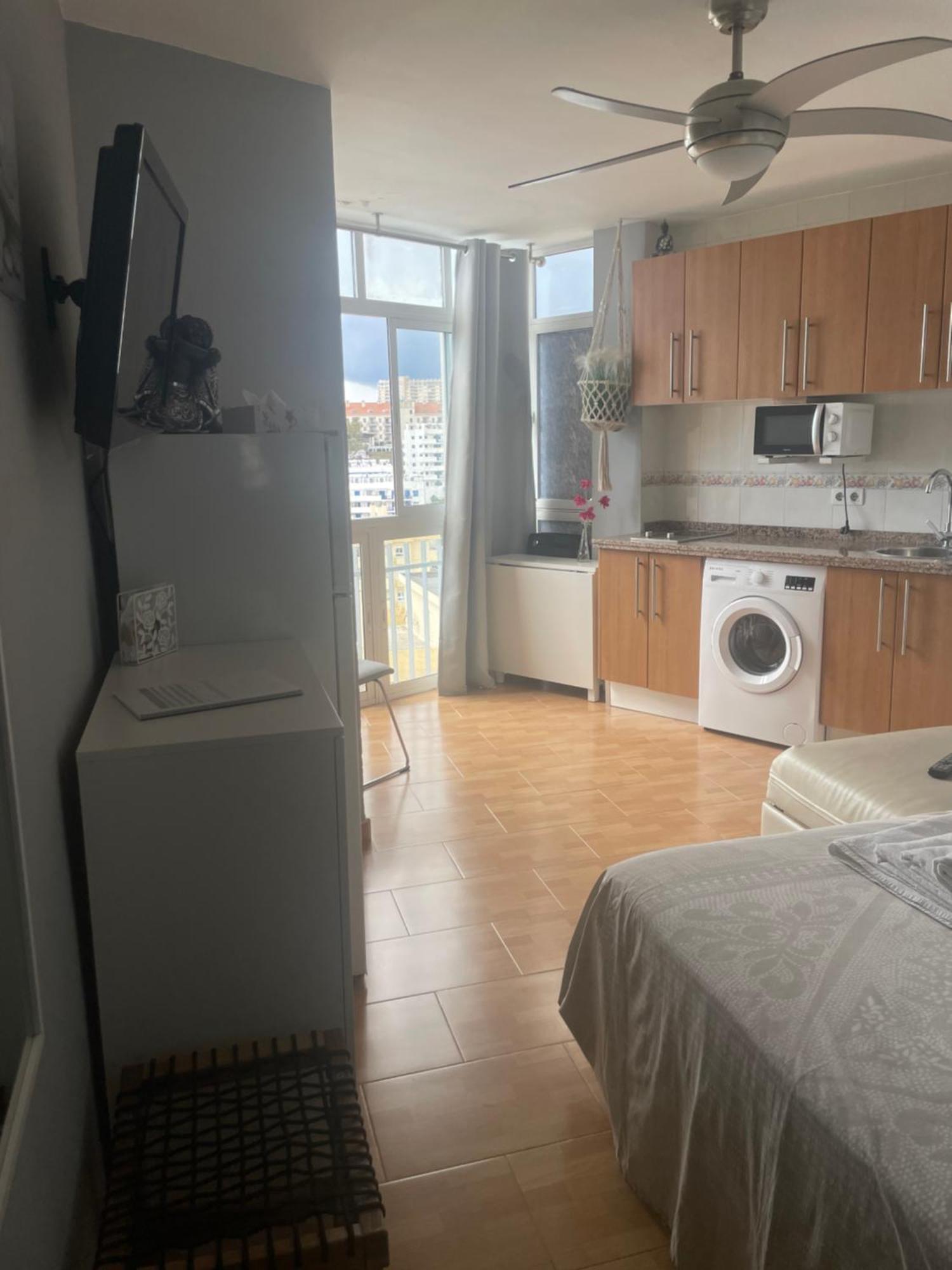 ,apartamento-estudio Primera Linea De Playa Bed & Breakfast *