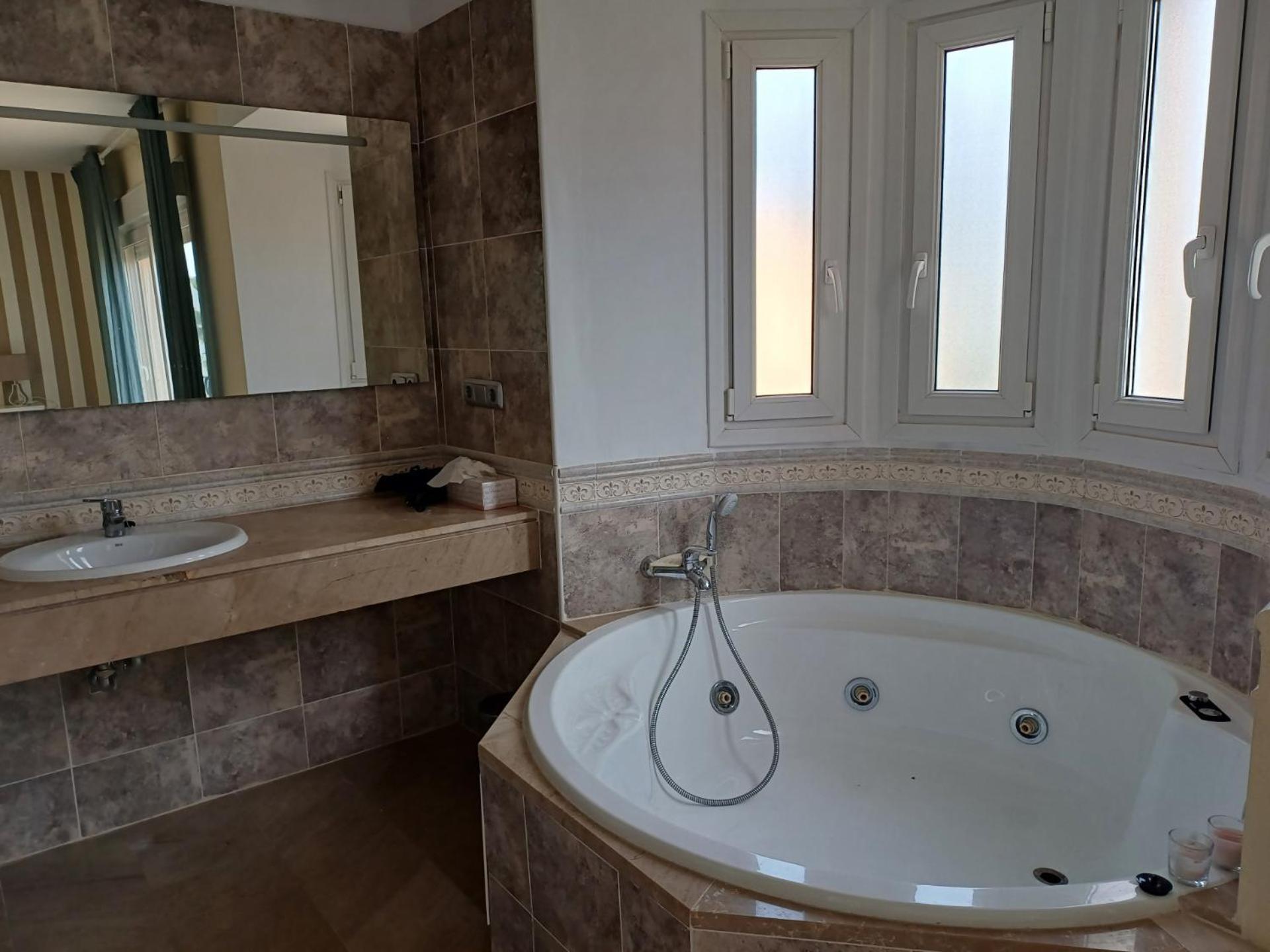 Holiday home Cerca Del Centro Y La Playa Alcaidesa