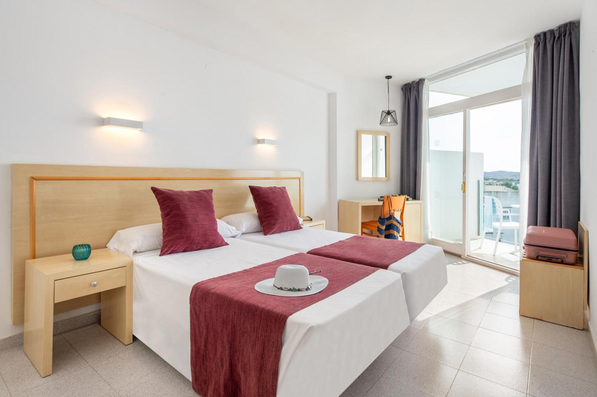 Vibra Riviera Hotel San Antonio Abad