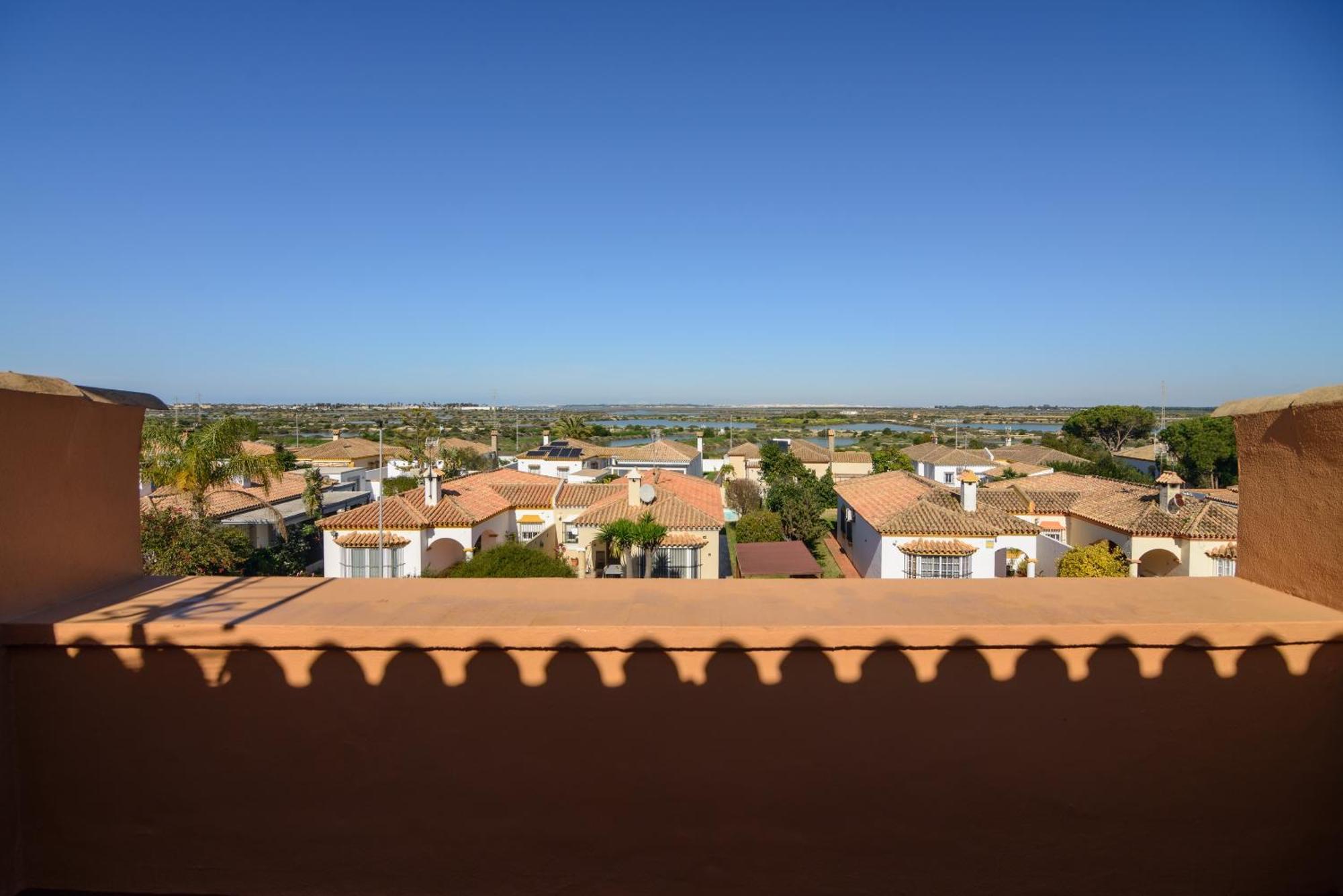 Adosado Con Jardín Y Piscina En Chiclana Barrosa-sancti Petri Сasa de vacaciones