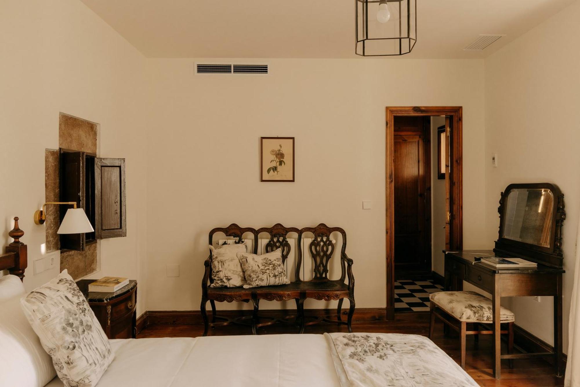 Pax Casona Del Busto Hotel