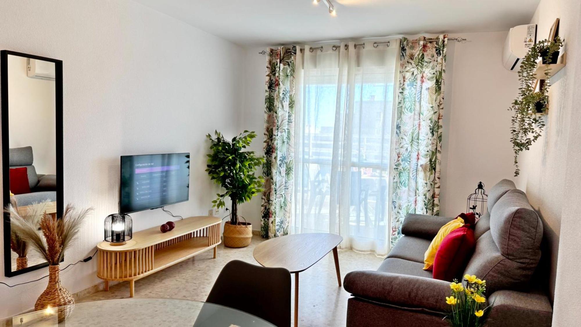Apartment Palmeras Iii Gandia - Alquiler Solo Familias *