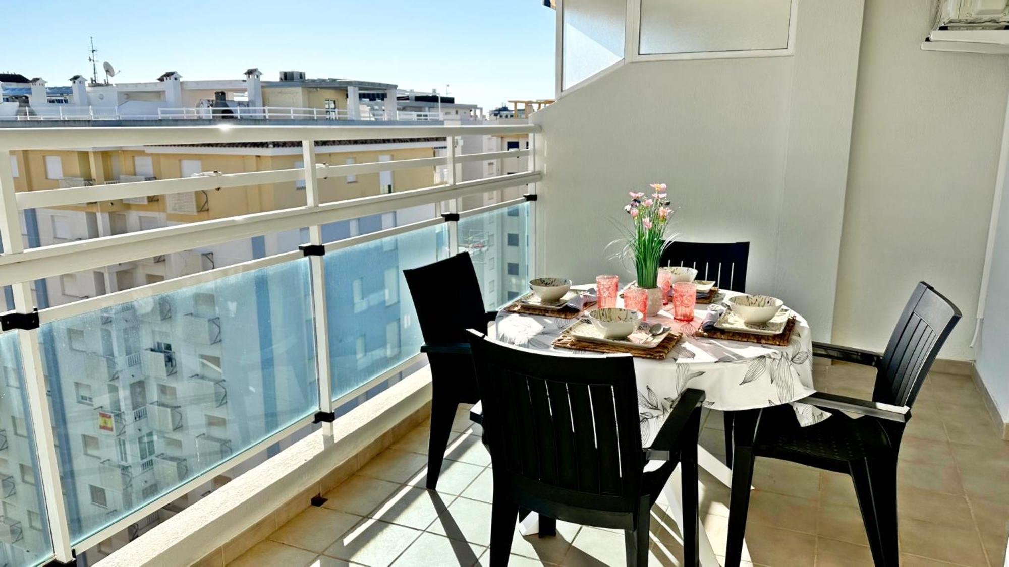 Palmeras Iii Gandia - Alquiler Solo Familias Apartment