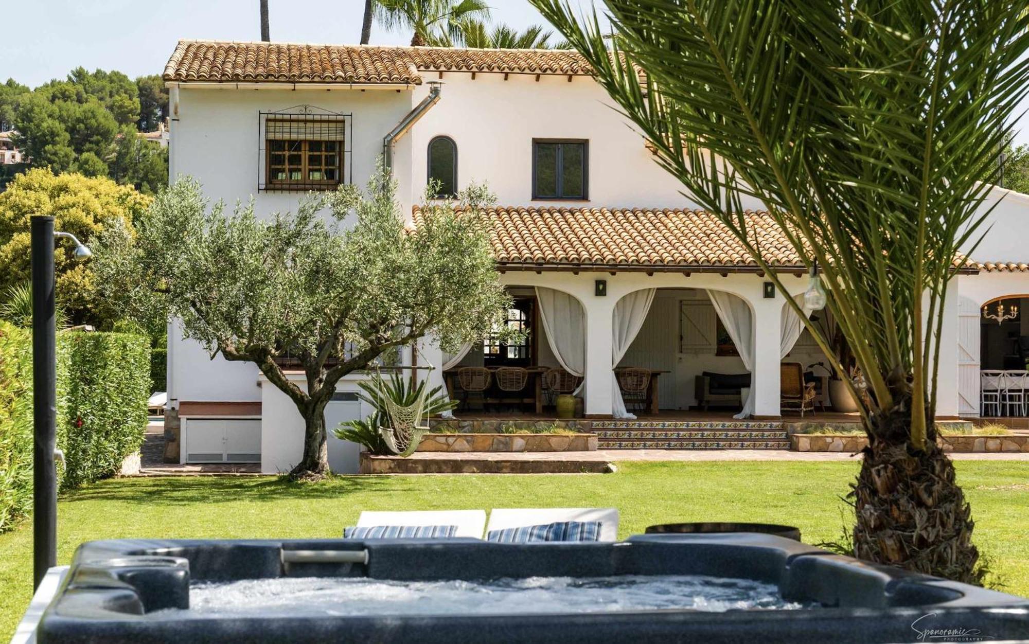 Enri Y Casita Con Piscina Y Jacuzzi Villa *