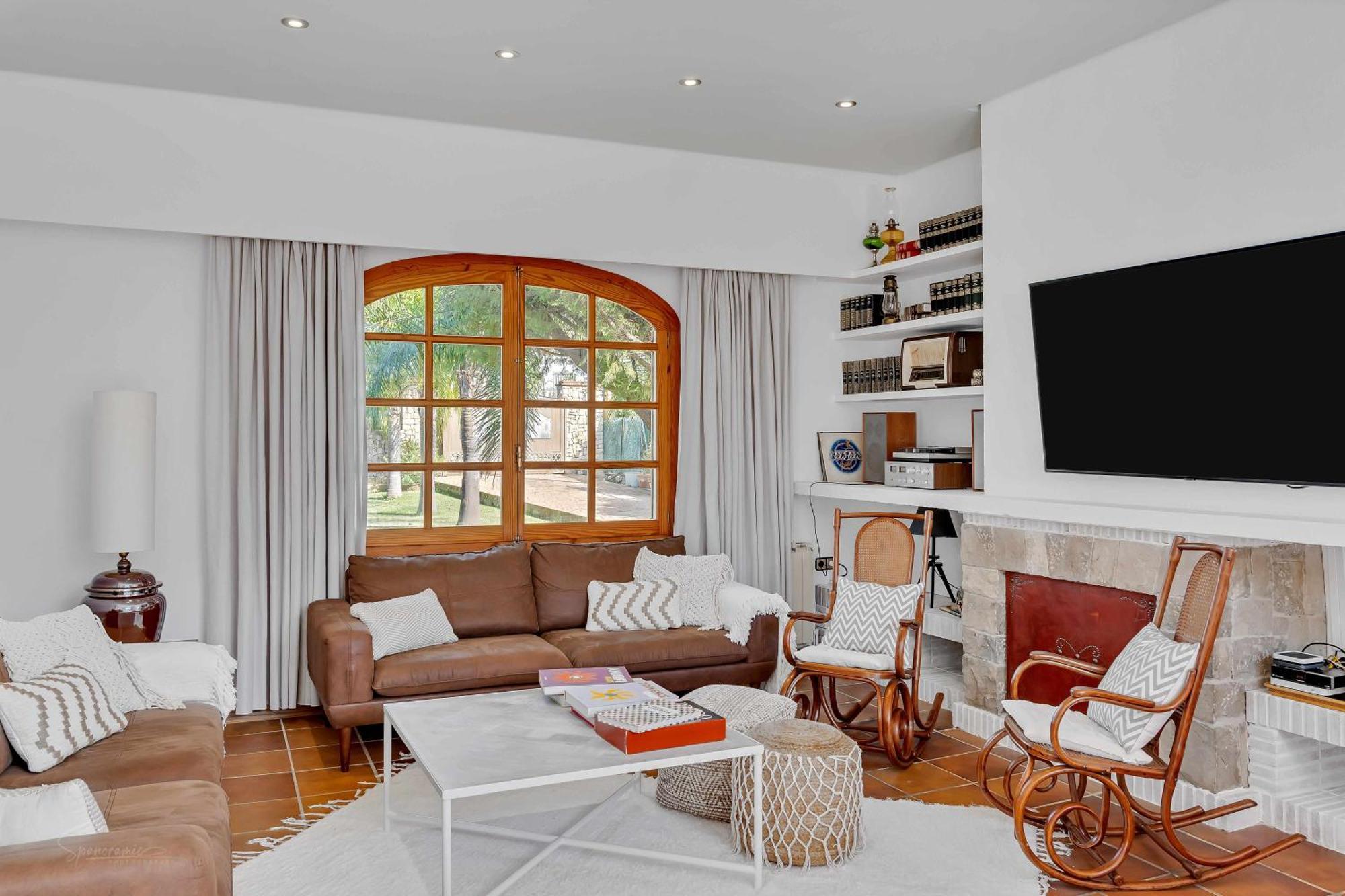 Enri Y Casita Con Piscina Y Jacuzzi Parcent