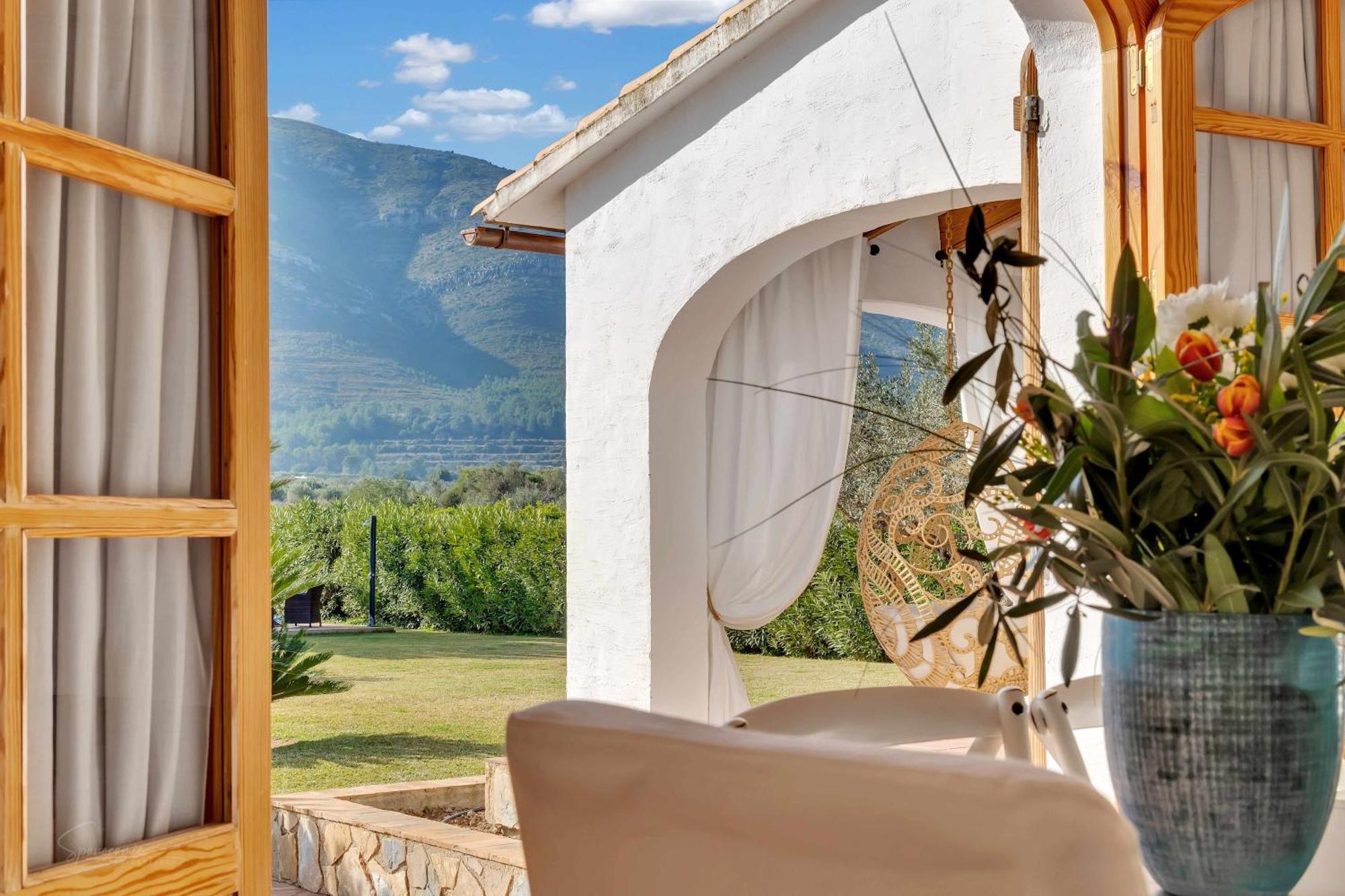 Enri Y Casita Con Piscina Y Jacuzzi Villa
