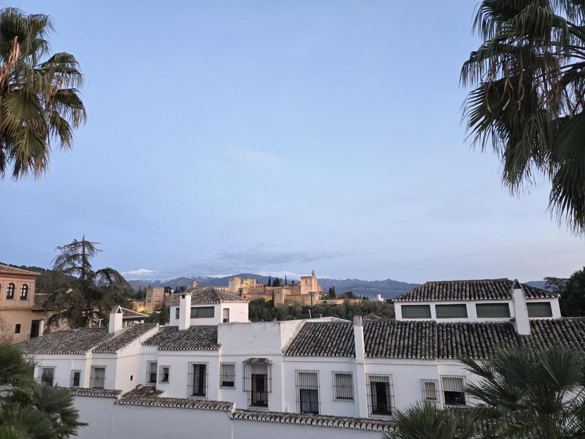 Santa Isabel La Real 3*