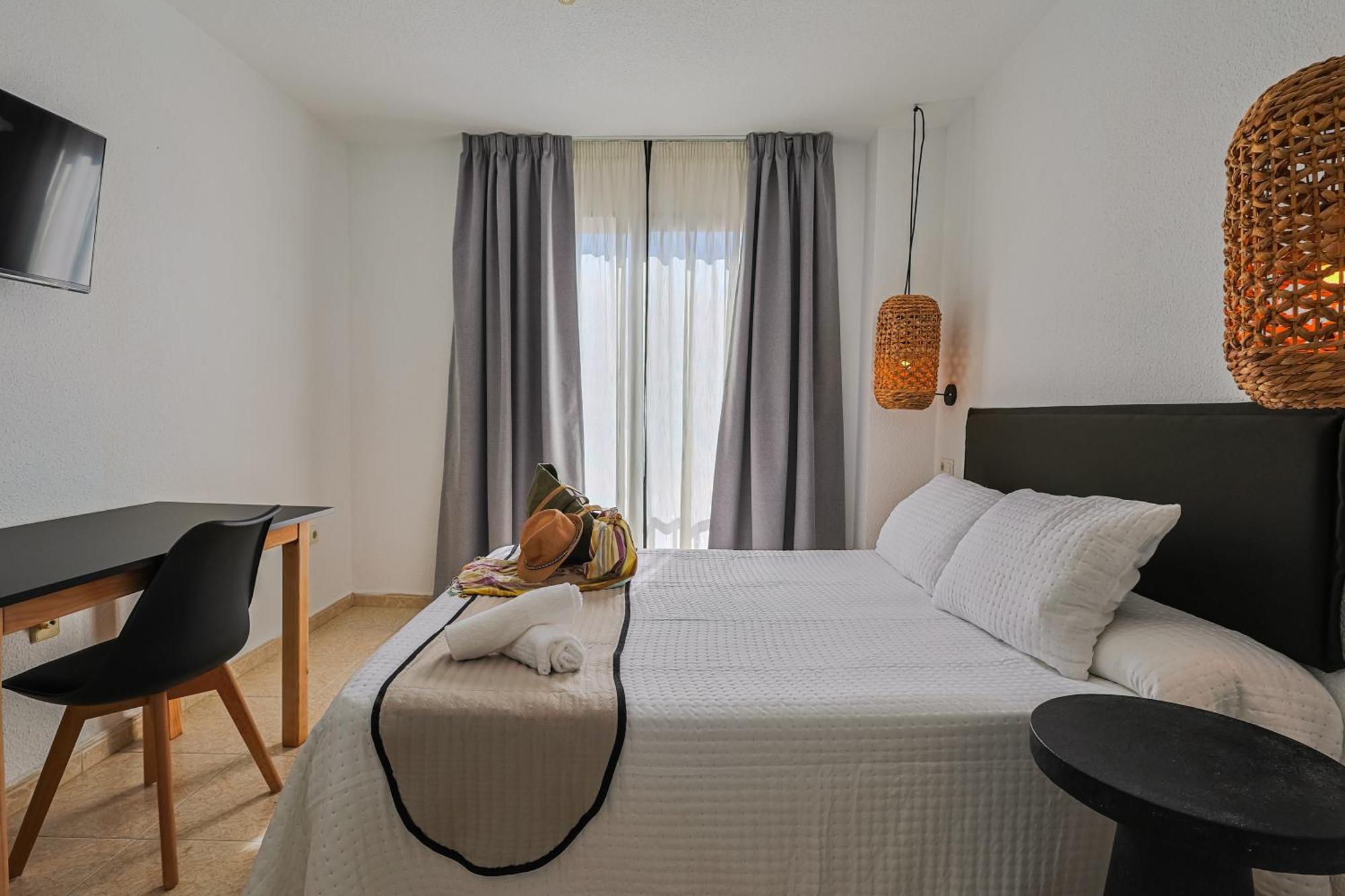 Carmen By Bossh Hotel 2*