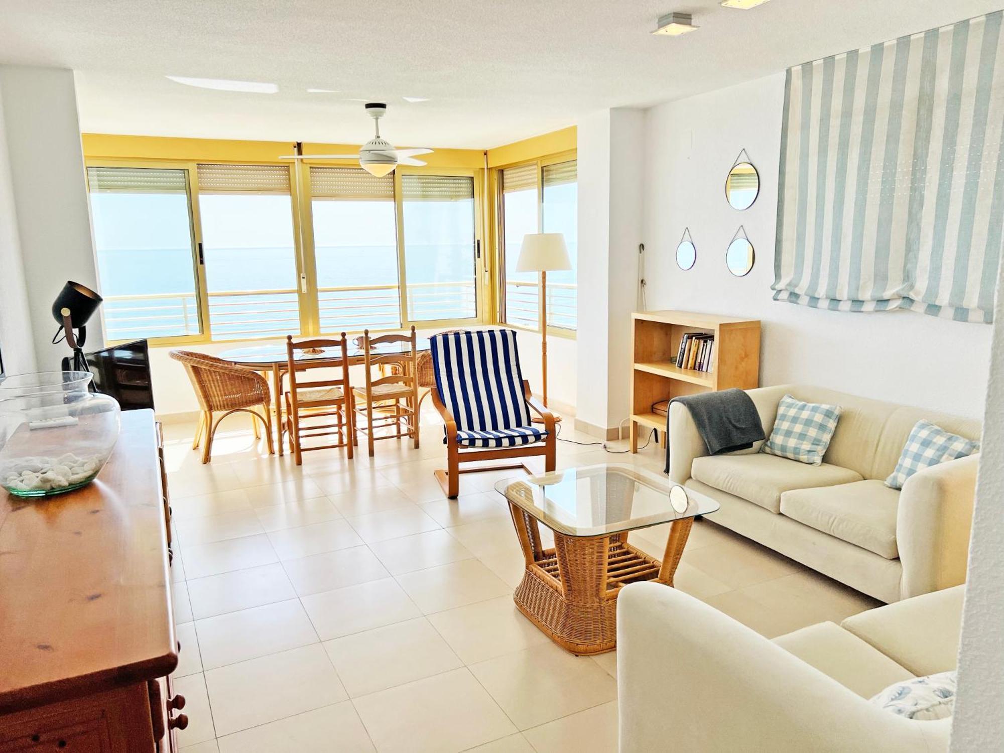 Oasis Frente Al Mar. Parking Gratis Apartment El Campello