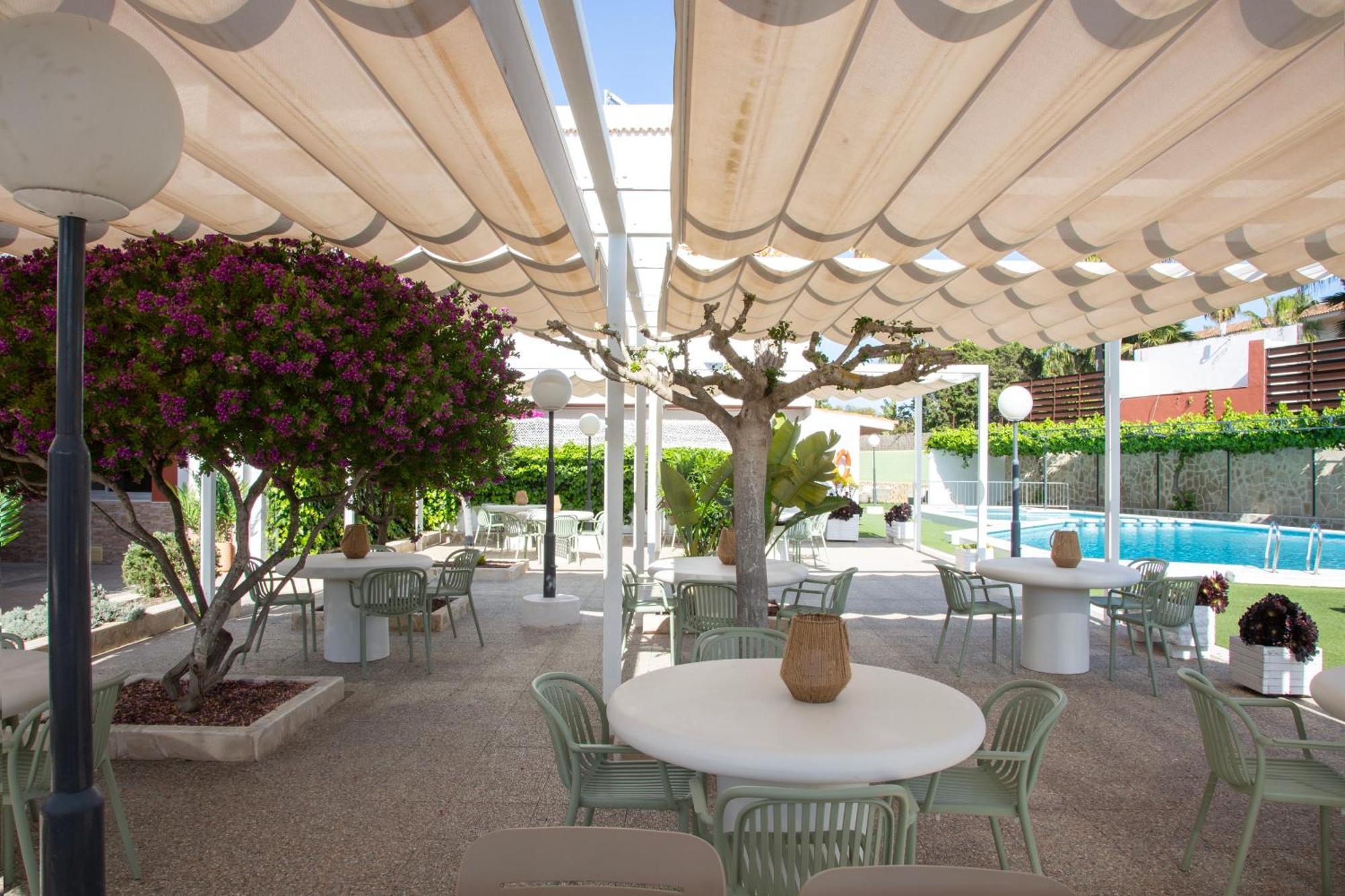 Casual Bahia Ibiza Hotel 3*