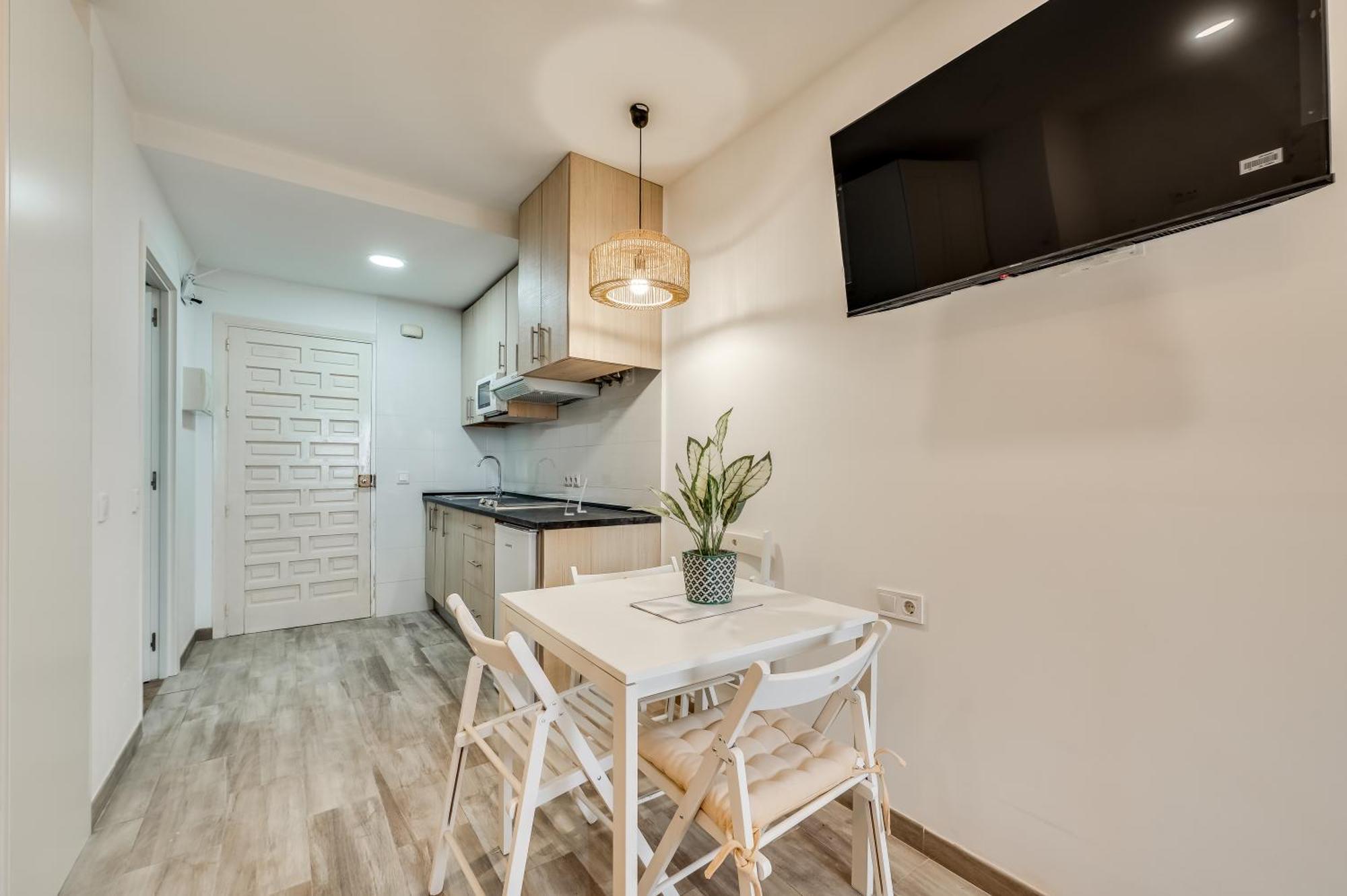 Apartment Lxr Estudio Benalbeach *