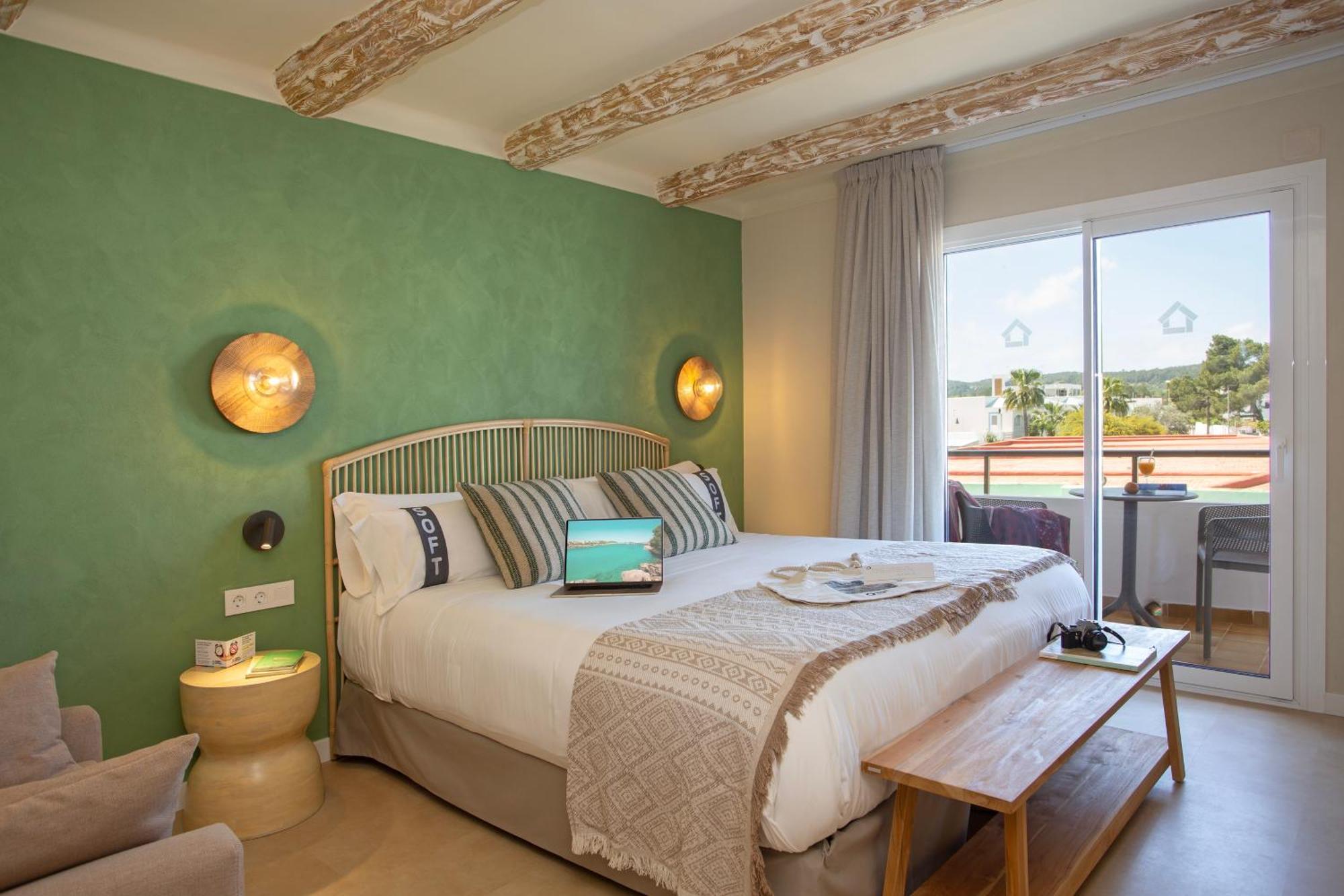 Casual Bahia Ibiza 3* San Antonio Abad