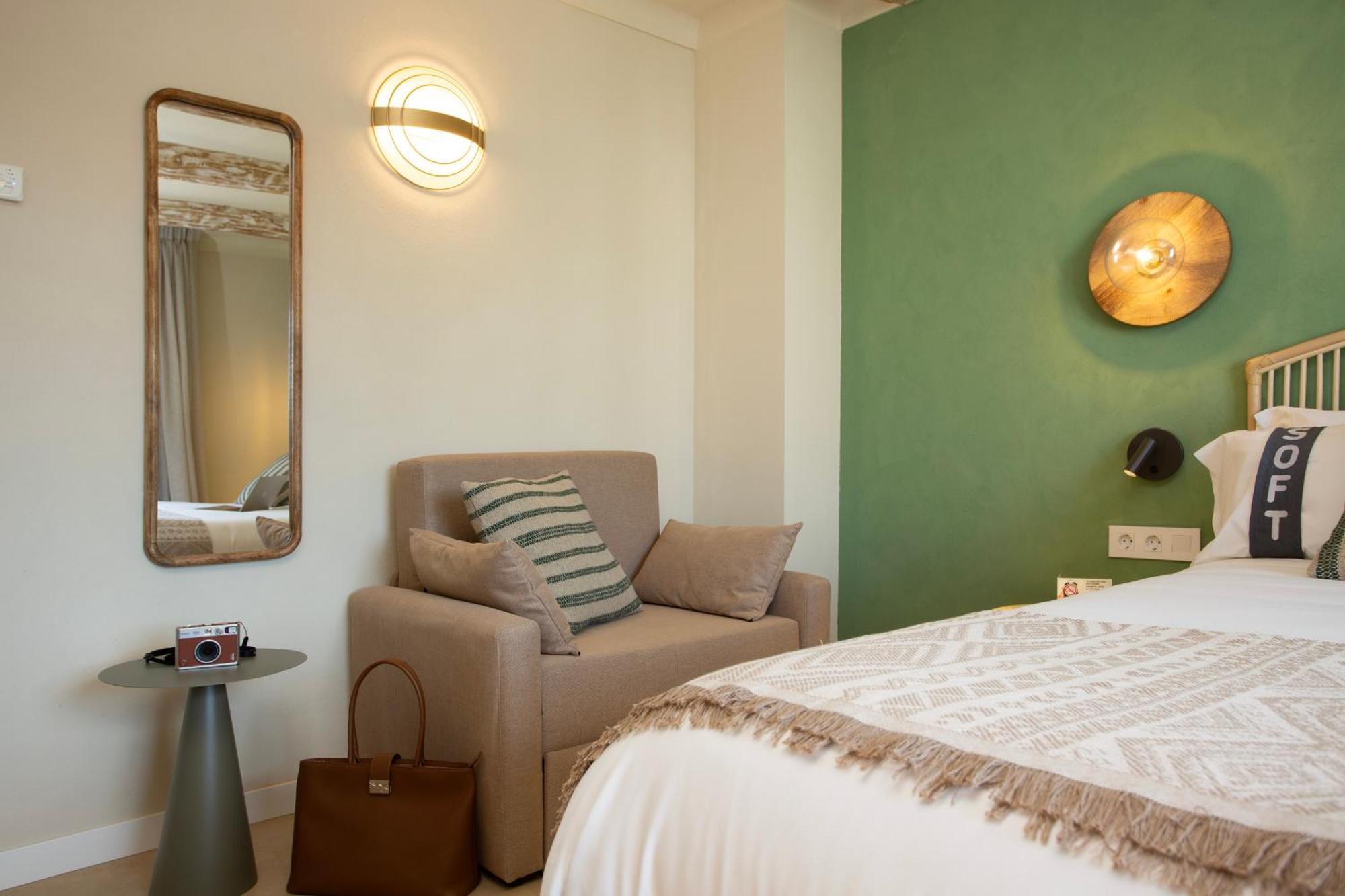 Casual Bahia Ibiza Hotel 3*