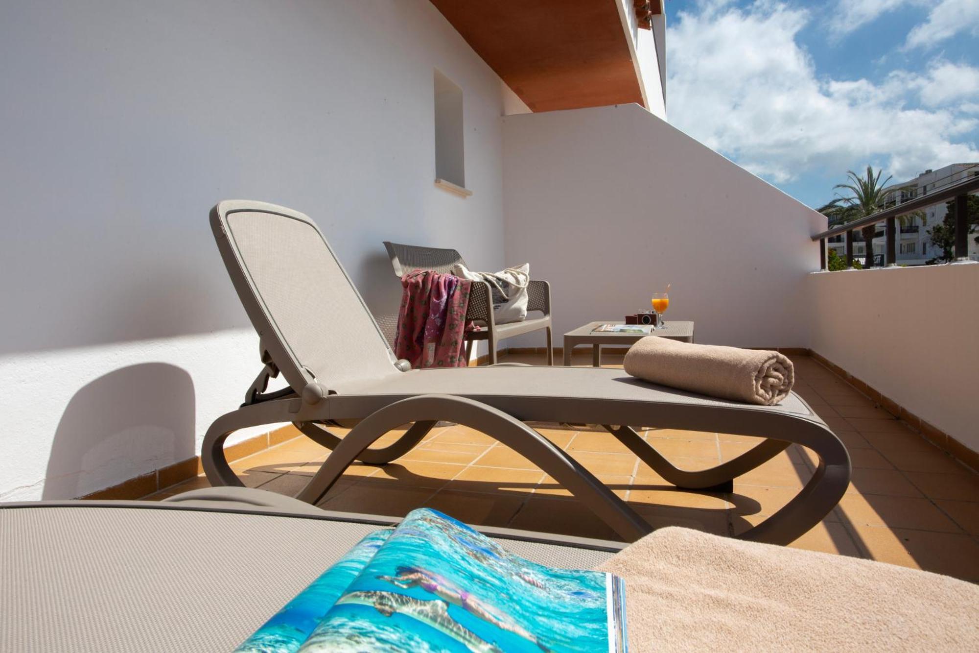 Casual Bahia Ibiza 3*