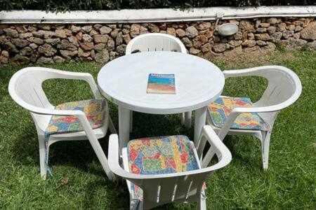 Bajo Con Jardín Y Piscina - Forcat. Apartamento *