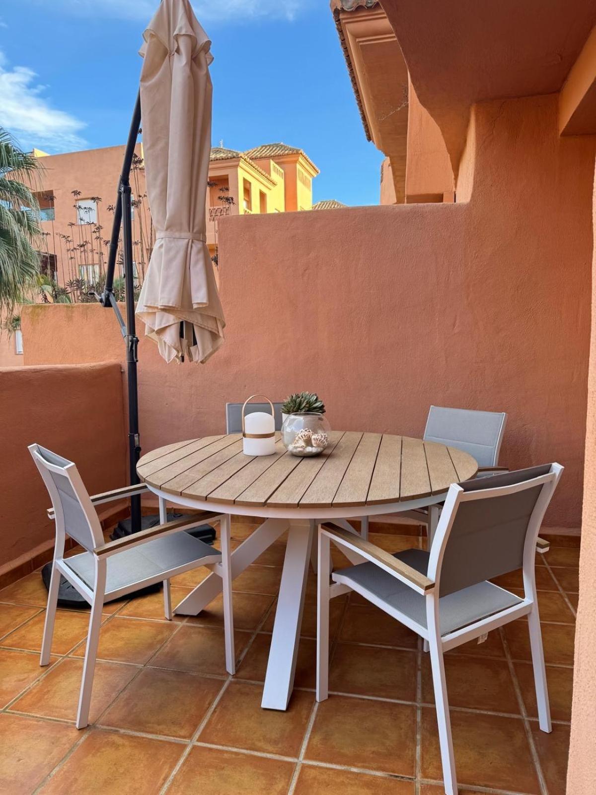 Apartamento De *