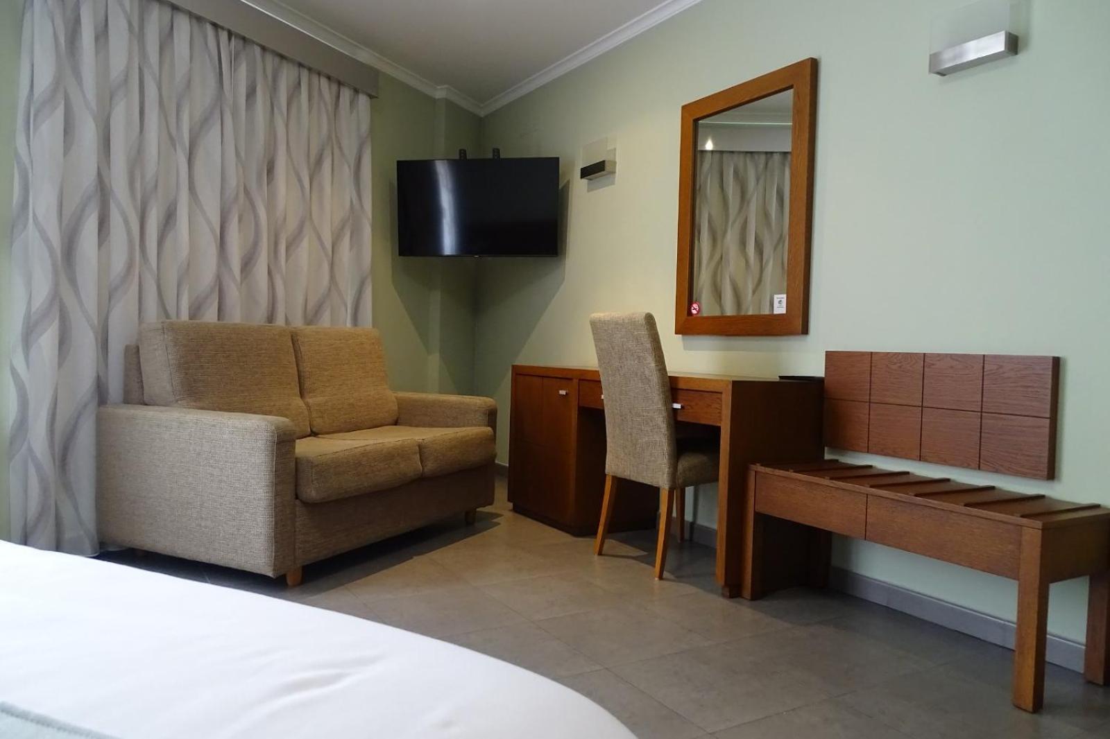 Hotel Nou Avenida 2*