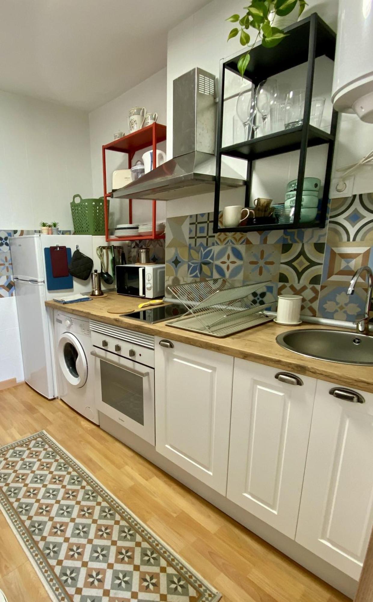 Apartment Respirando Salitre En *