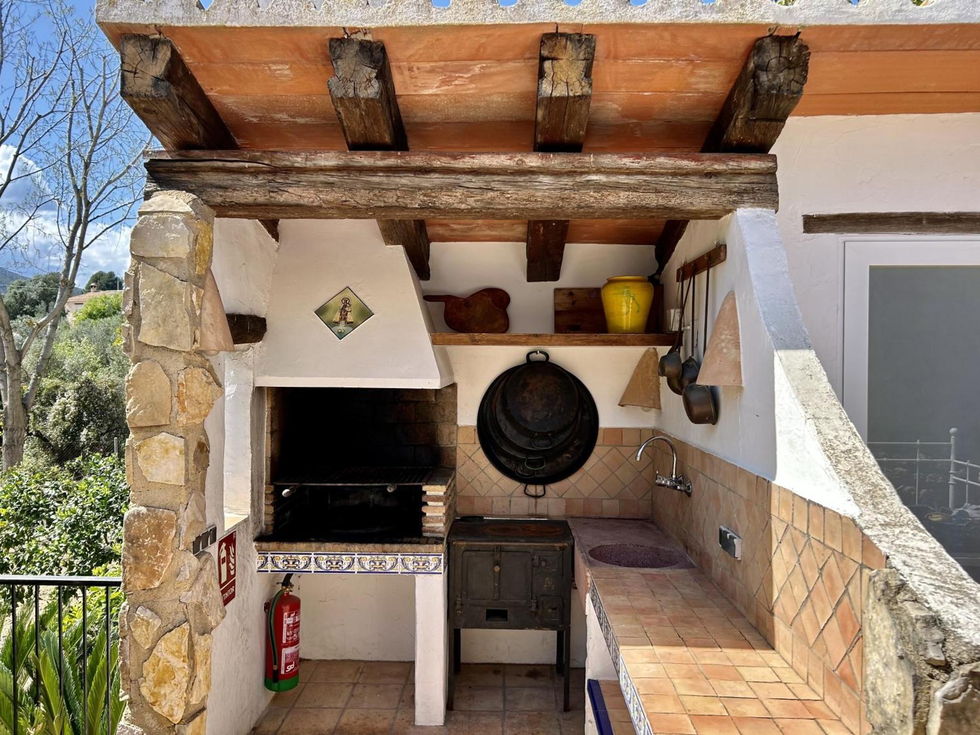 Enri Y Casita Con Piscina Y Jacuzzi