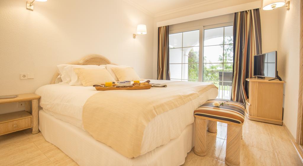 Apartahotel Ona Village 4*