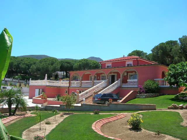Chambres Chez L'habitant Alhaurin Bed & Breakfast