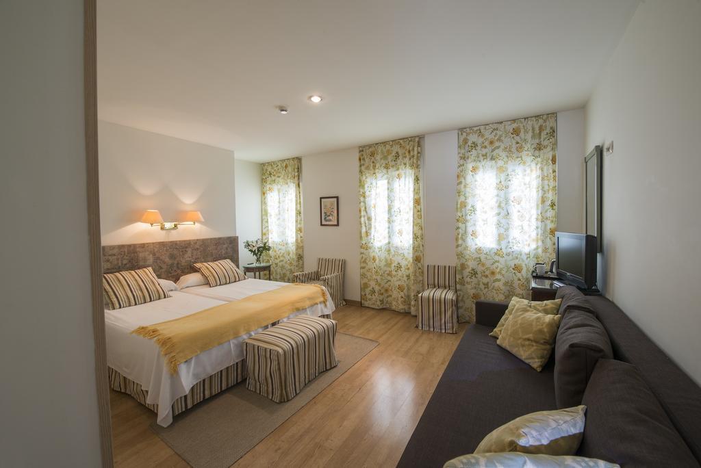 Hotel Alcántara 2*